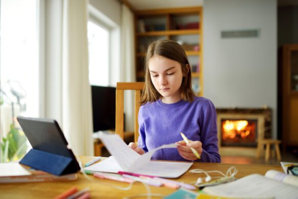 student attending virtual academy